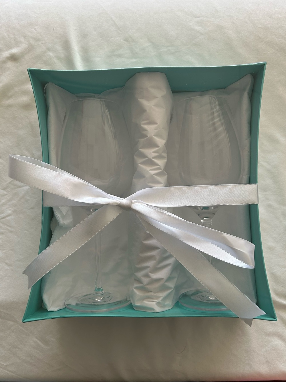 Tiffany & Co. Turquoise Gift Box with White Ribbon and Crystal Wine Glasses